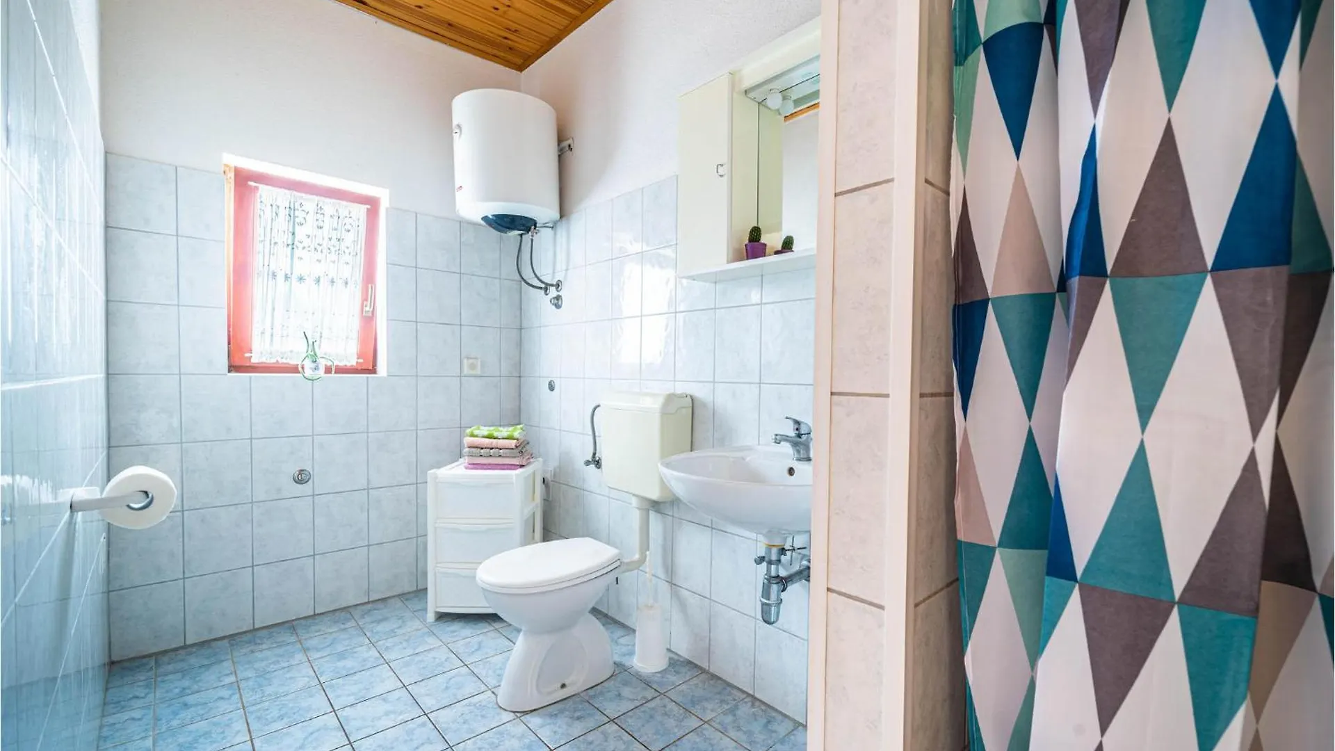 Pet Friendly Apartment In Krnica With Kitchen